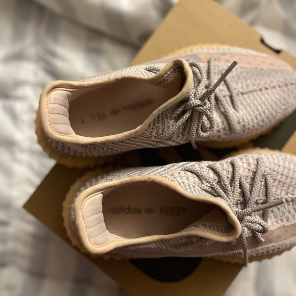 EUC Yeezy 350 Synth - Picture 7 of 12